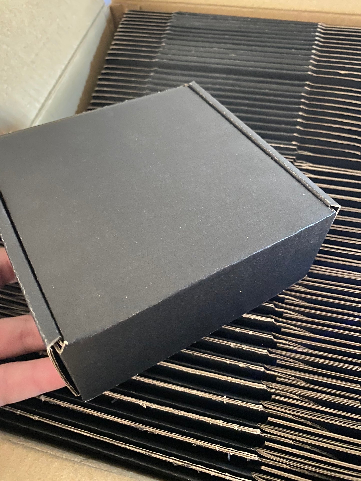 Caja de Cartón 11x12x5 cms