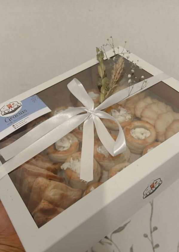 CAJA CAPLE CON VENTANA 35X25X10 CMS